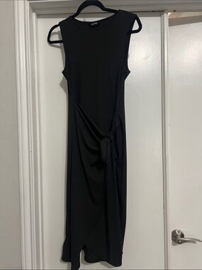 Chicme  Black fitted,sleeveless Midi Dress with Side Tie